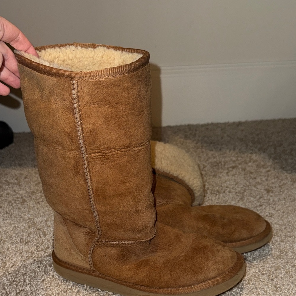 UGG Women’s Classic Boots